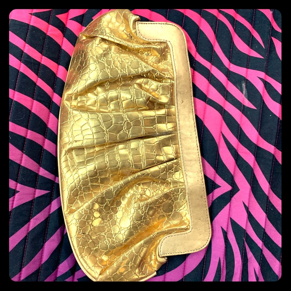 Gold clutch